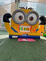 מתנפח מניונים מטורף